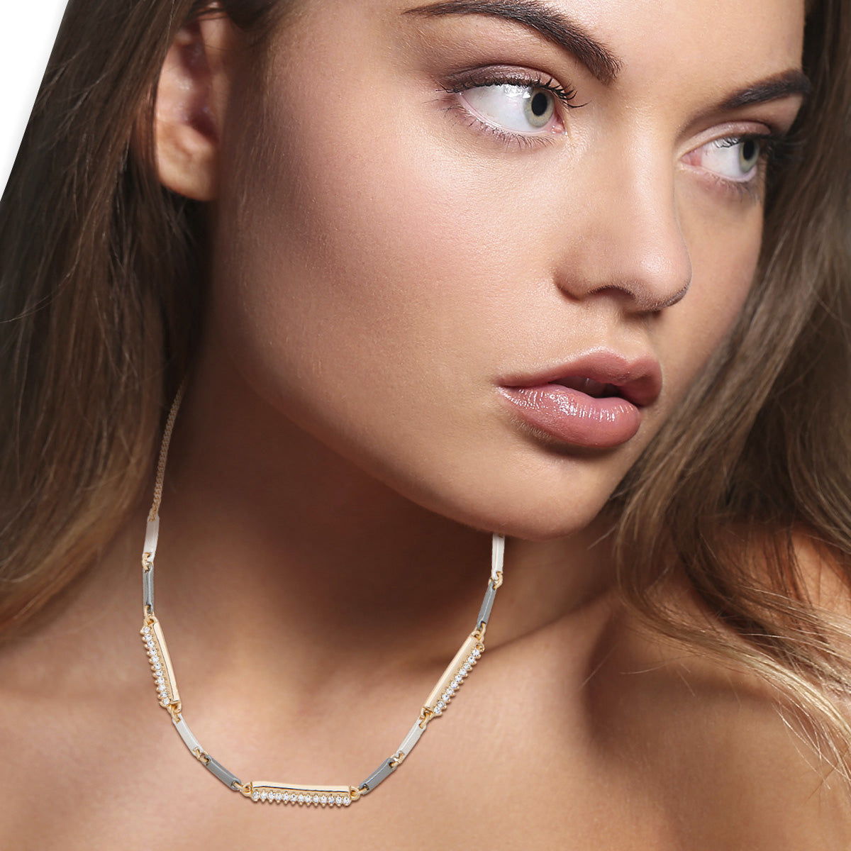 Collar DKNY Color Dorado 04N00037 Para Dama